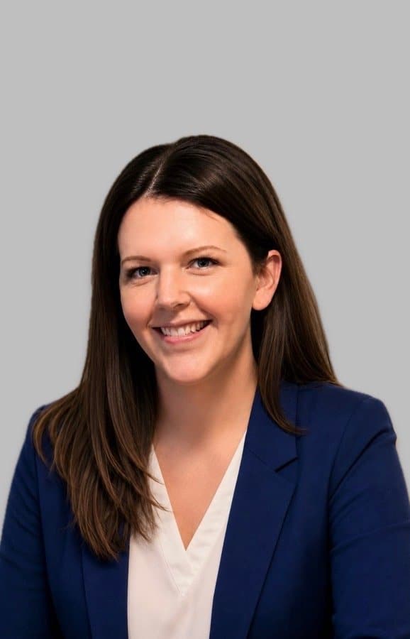 Jami Gomez - Accountant